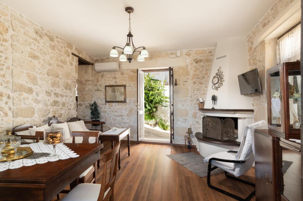 Krouson Mansion Krousonas  Extérieur photo